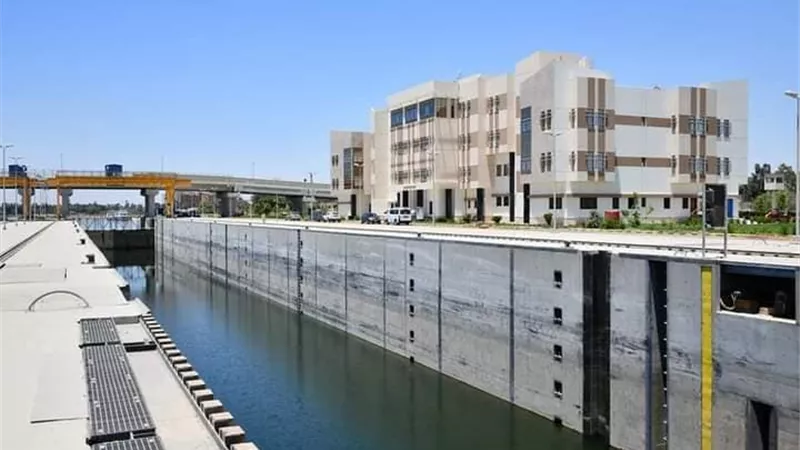 بدء الجسات التأكيدية بموقع مشروع قناطر ديروط الجديدة