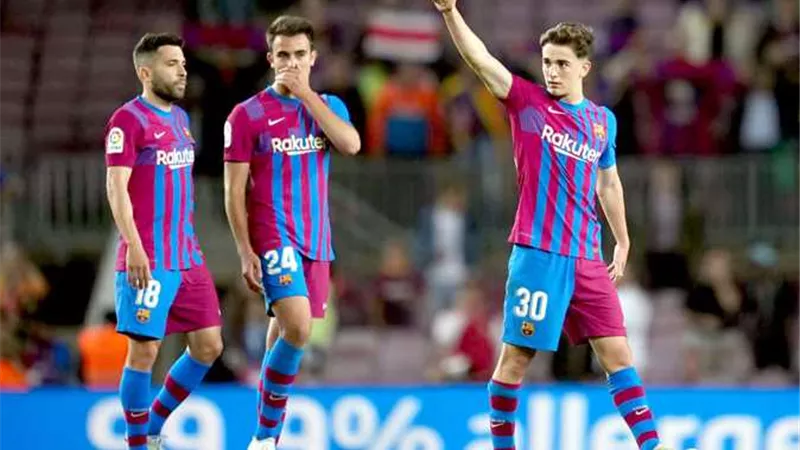 معلق مباراة برشلونة وفياريال فى ختام الدورى الاسبانى الليلة