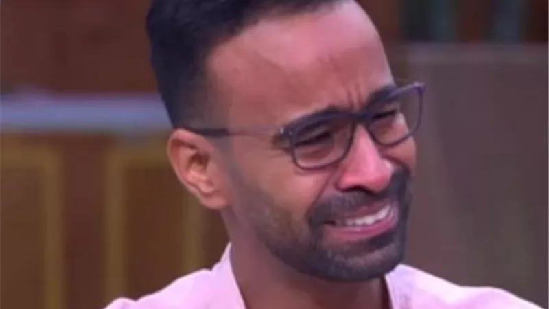 محمود الليثى يطلب من الجمهور الدعاء لنجله بعد دخوله المستشفى