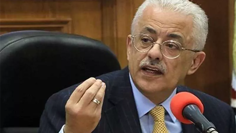 شوقي: مجلد مفاهيم الثانوية العامة هو نفسه مايتسلمه الطلاب مطبوعا داخل اللجان
