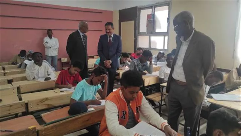 «سلومة وسفير السودان» يتفقدا لجان امتحان شهادة الأساس بالجيزة
