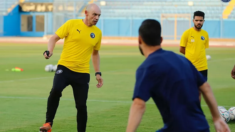 تاكيس جونياس يعلن قائمة بيراميدز لمواجهة الإتحاد السكندرى فى الدورى