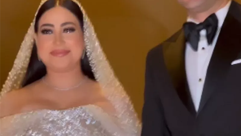 اول فيديو من حفل زفاف المطربة بوسي وهشام ربيع