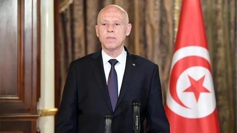 تونس: مشاورات بين الرئاسة واتحاد الشغل لإنقاذ الحوار الوطني