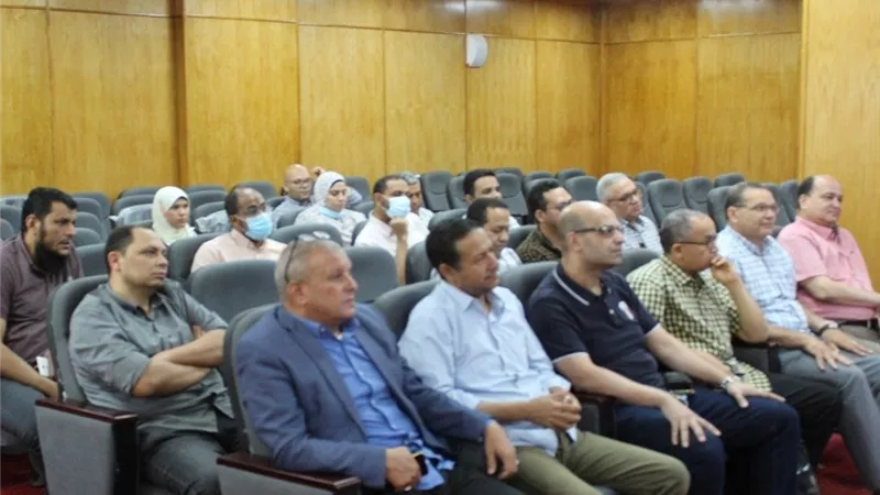 انشاء وحدات متخصصة لأمراض الباطنة وكهرباء القلب وعلاج الآلام بمستشفيات قنا الجامعية