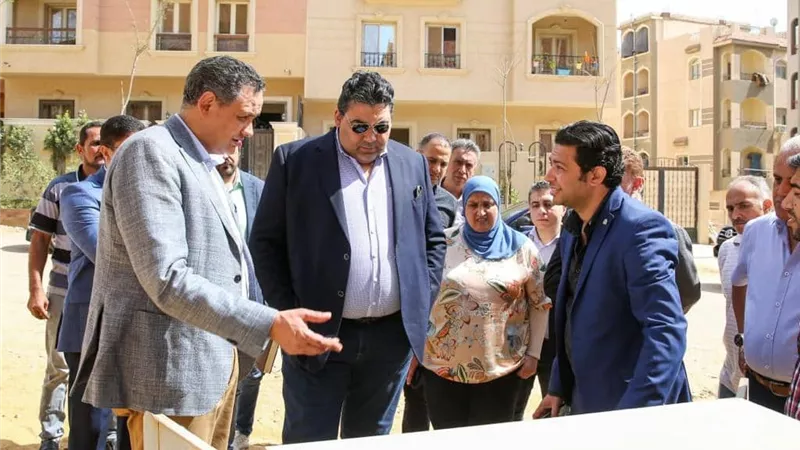 الرئيس التنفيذي للمصرية للاتصالات يتفقد أعمال تطوير الشبكة في القاهرة الجديدة