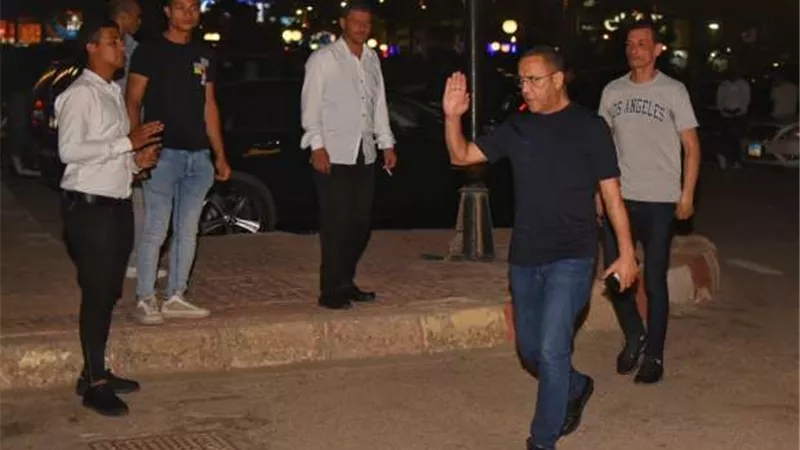 وصول عمرو يوسف واشرف عبد الباقى عزاء سمير صبرى .. صور