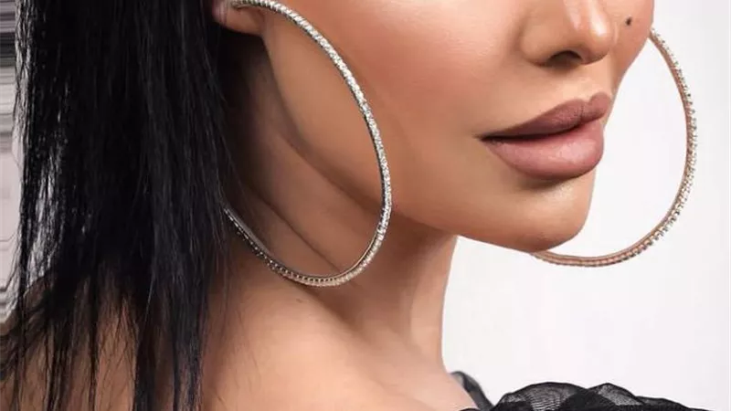 بمكياج جذاب .. غنوة محمود تتألق عبر إنستجرام