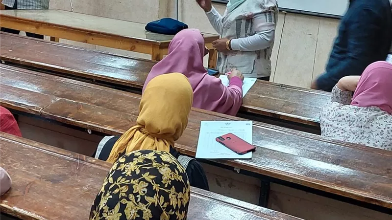 الصحه والسلامة المهنية فى ندوه بكلية التمريض جنوب الوادى