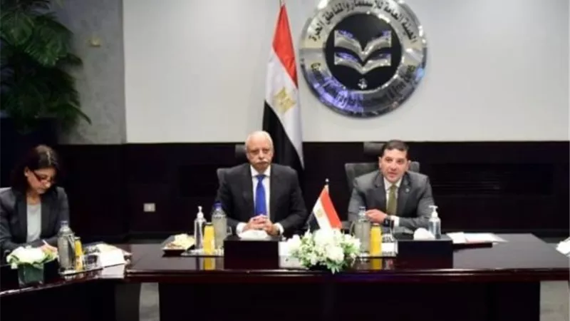 رئيس هيئة الاستثمار يعرض خطة مصر الاستثمارية أمام سفراء 24 دولة