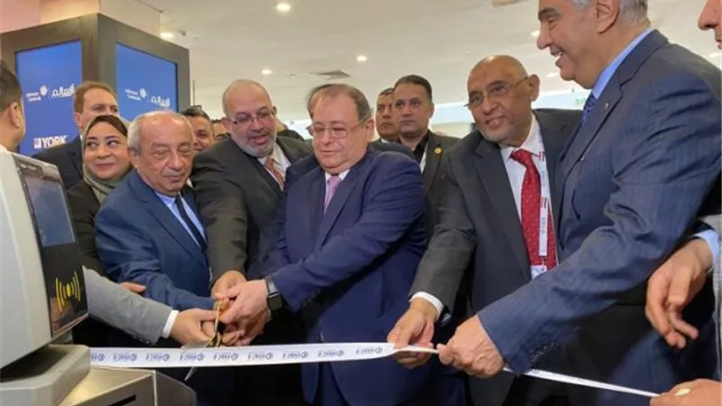 على هامش افتتاح المؤتمر الدولي للتكييف والتبريد.. «النبراوي» يبحث مشاكل المهندسين مع نائب وزير الكهرباء