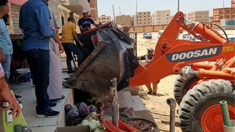 جهاز بدر ينفذ 30 إزالات ويغلق 30 وحدة سكنية بالتعاون مع شرطة التعمير.. بالصور
