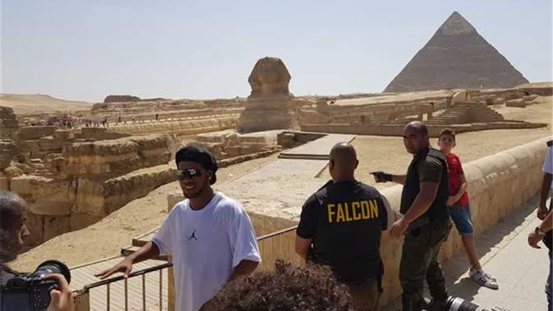 بصحبة نجوم الكرة المصرية 