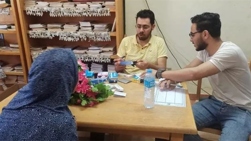 طب السويس تنظم قافلة طبية لقرية كبريت