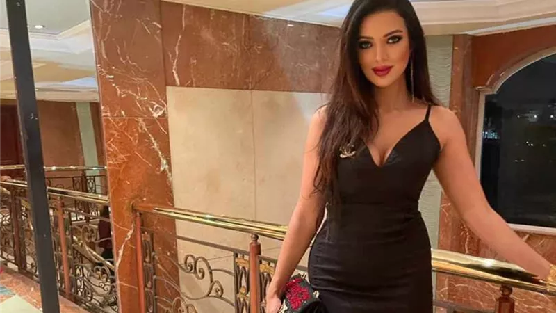 بفستان أسود .. يورا محمد تجذب أنظار متابعيها ..شاهد