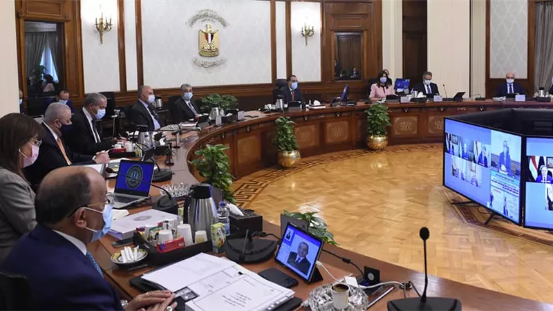 رئيس الوزراء: «مستقبل مصر» يساهم في تقليل فاتورة الاستيراد ويخف الضغط على العملة الصعبة