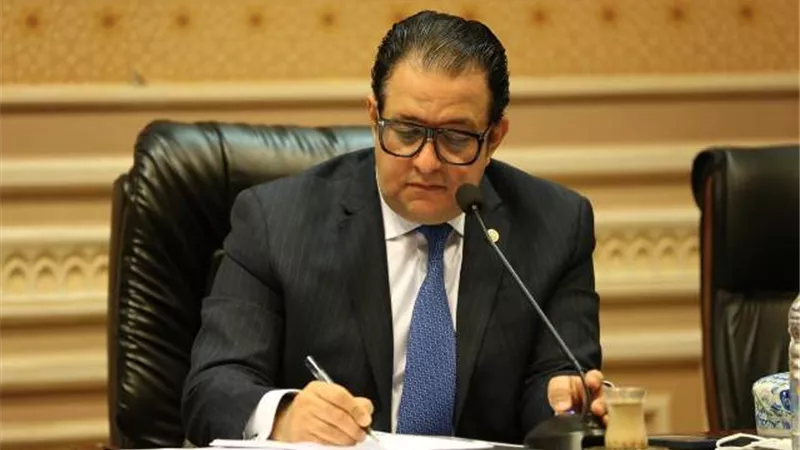 نقل النواب توافق على موازنه ديوان عام الوزارة.. وعابد يتمني ان تحذو كل الهيئات حذوها