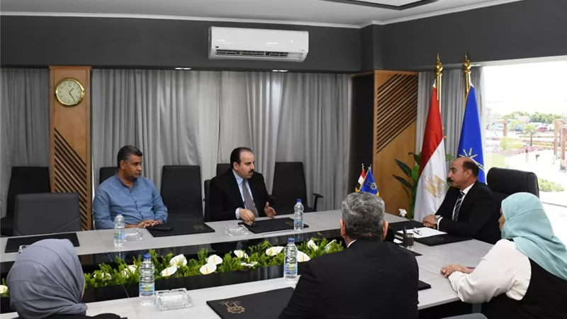 الرقابة الصحية ومحافظ أسوان يبحثان التعاون لتوفير مختلف الخدمات الصحية بالمحافظة