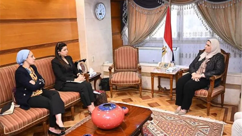 وزيرة التضامن تبحث التعاون مع وفد التحالف الوطني للعمل الأهلي التنموي