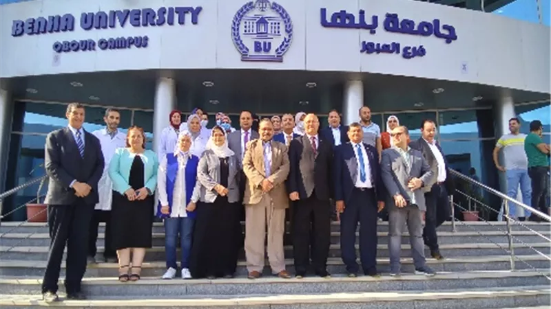 رئيس جامعة بنها يفتتح العيادات الطبية المتخصصة بمقر العبور.. ويتفقد الأقسام والمعامل