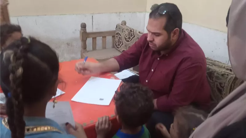 قافلة جامعة جنوب الوادى المجانية تعالج ٤١٠ مواطن بقرية الكلالسة بمركز قوص