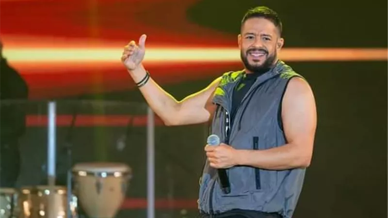 حماقى بالكويت غدا .. بعدتأجيل حفل ١٣مايو