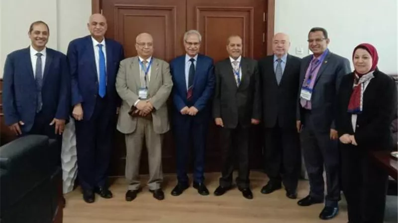 كلية التكنولوجيا الحيوية بجامعة بدر تستقبل لجنة قطاع العلوم الأساسية.. بالصور والأسباب