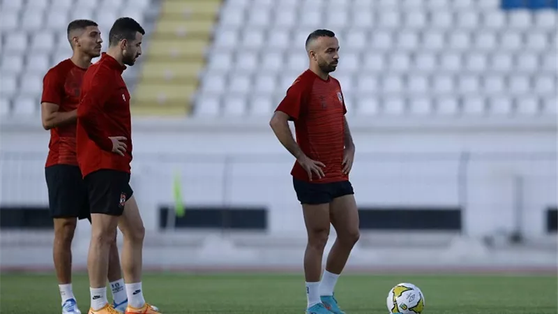 تفاصيل المران الأول للأهلى بالمغرب.. شاهد