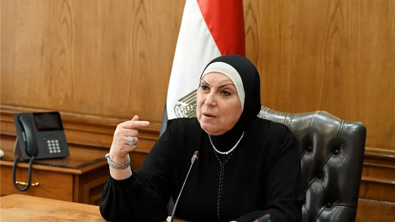 جامع : الارتقاء بكافة حلقات صناعة الغزل والنسيج والملابس الجاهزة على رأس اولويات خطة عمل الحكومة
