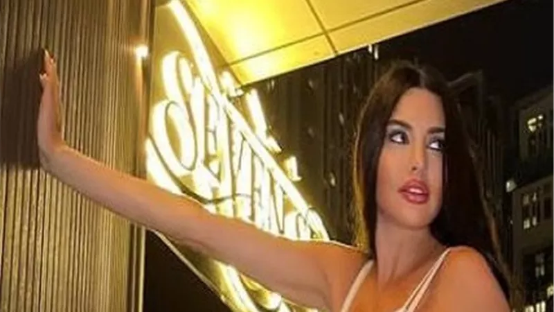 بمكياج جذاب .. لاميتا فرنجية تتألق بإطلالة كاجوال ..صور