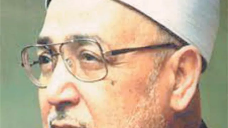 الشيخ محمد الغزالي .. أديب الدعاة