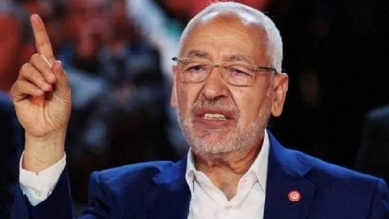 الغنوشي ينفي إبلاغه بأي قرار يتعلق بحظر سفره