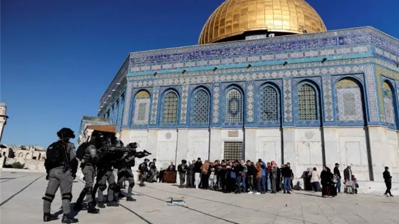 بالفيديو.. باحث يكشف موقف إسرائيل من مسيرة الأعلام في القدس