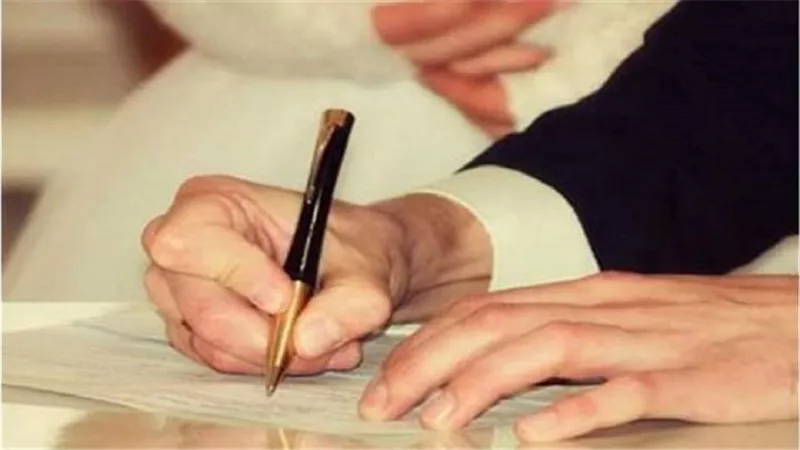 طلب المأذون ورقة الكشف الطبي لإتمام الزواج..هل يُخالف الشرع؟