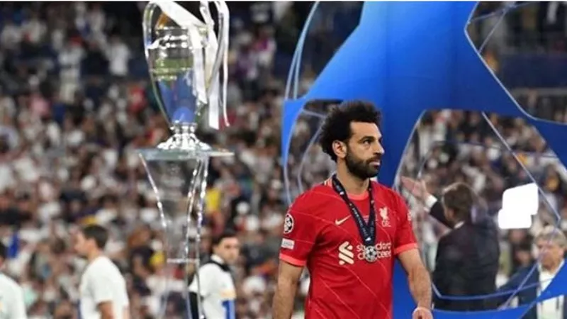 الإعلامى شهير يوجه رسالة دعم لـ صلاح: ستظل دائما فخر مصر والعرب