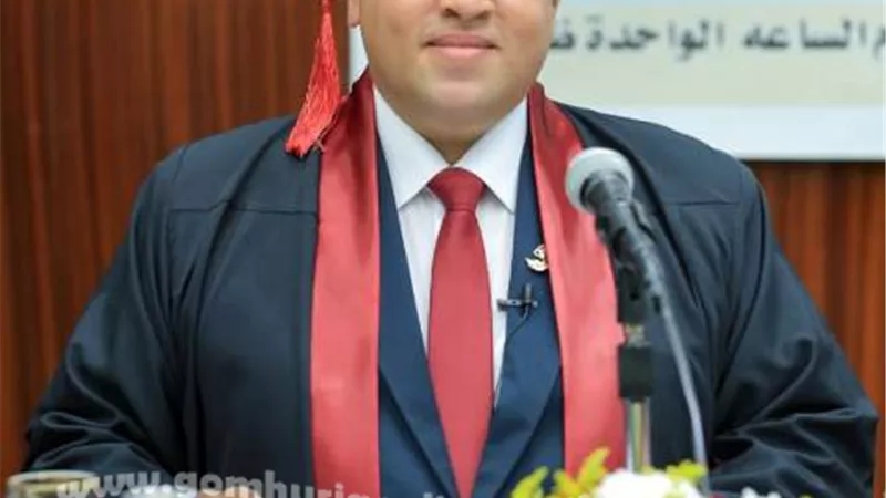 فيها حاجة حلوة ..ضابط شرطة يحصل على الدكتوراه في تجميد البويضات بالفقه الاسلامي