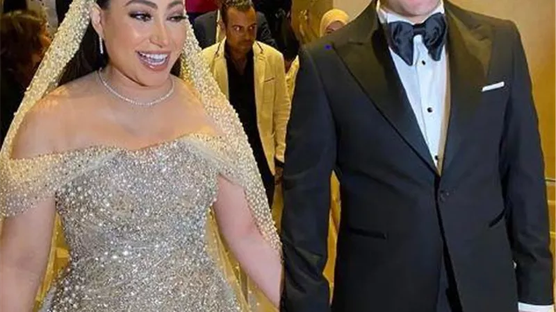 زوج بوسي يخرج عن صمته ويكشف سر مقولتها فى حفل الزفاف: 