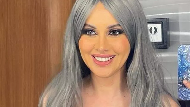 ياسمين رئيس تقلد باربى والجمهور يقارن بينهاوبين سوسن بدر