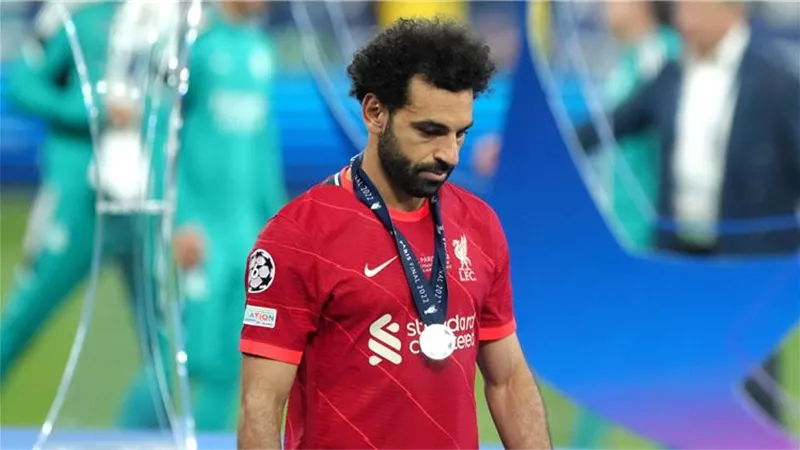 صلاح يحصد جائزة لاعب العام في الدوري الإنجليزي