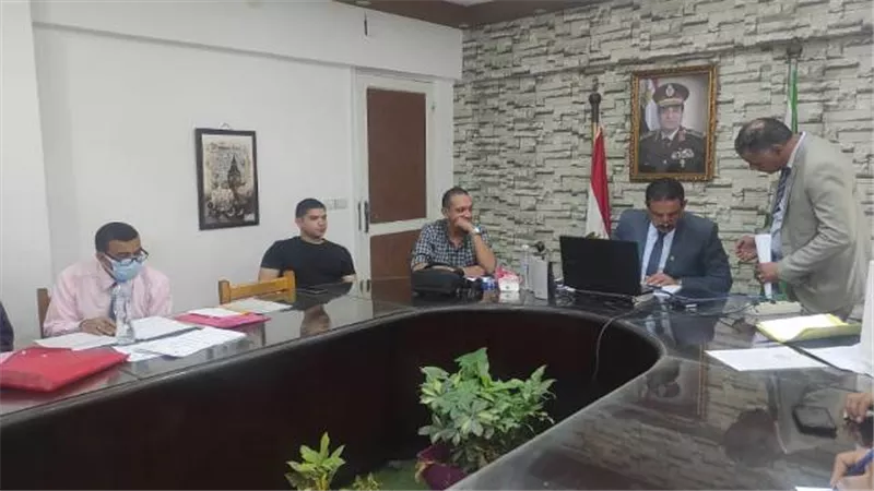 مدير تعليم الجيزة يتابع امتحانات الدبلومات الفنية