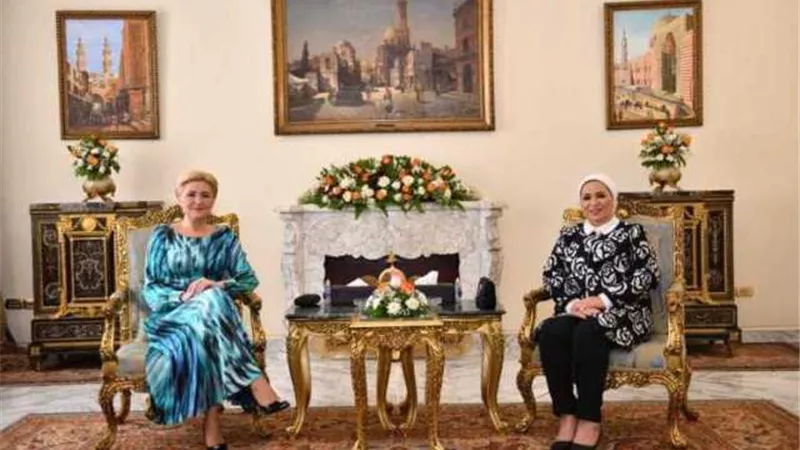 انتصار السيسى: لقائى بقرينة الرئيس البولندى كان ثريا