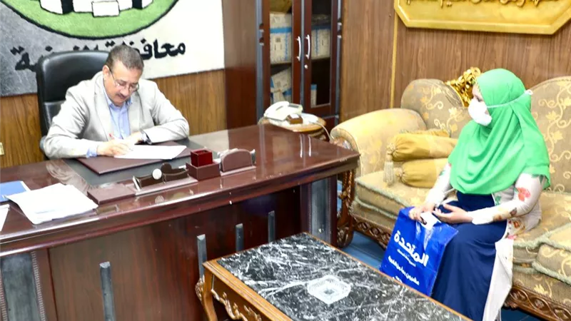 إنارة طريق المقابر بكفر السادات بالمنوفية ..صور