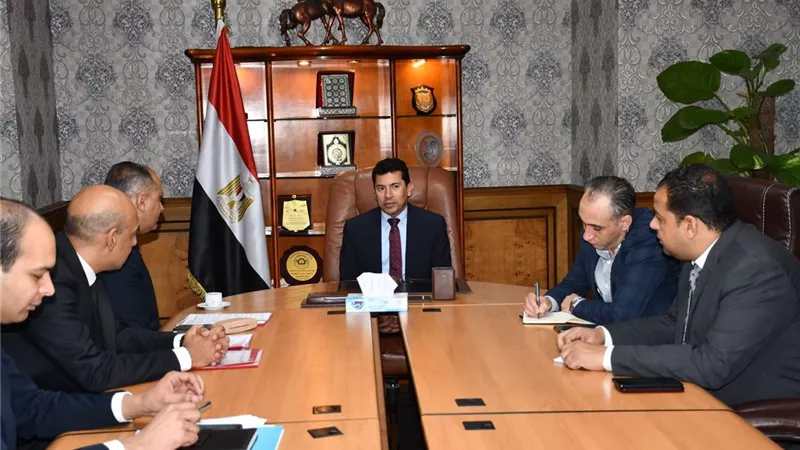 وزير الرياضة يلتقي رئيس اتحاد التايكوندو ويشيد بنتائج المنتخب في بطولة النمسا الدولية