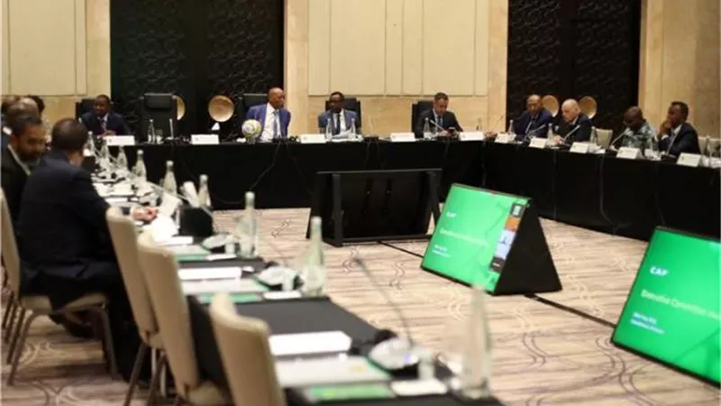 الكاف يتحرك .. تطور جديد فى أزمة دخول جماهير الاهلى مباراة نهائى افريقيا