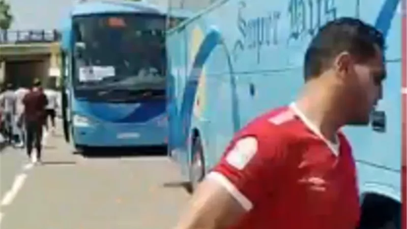 أول فيديو لتحرك اتوبيسات جماهير الاهلى الى ملعب نهائى دورى ابطال افريقيا