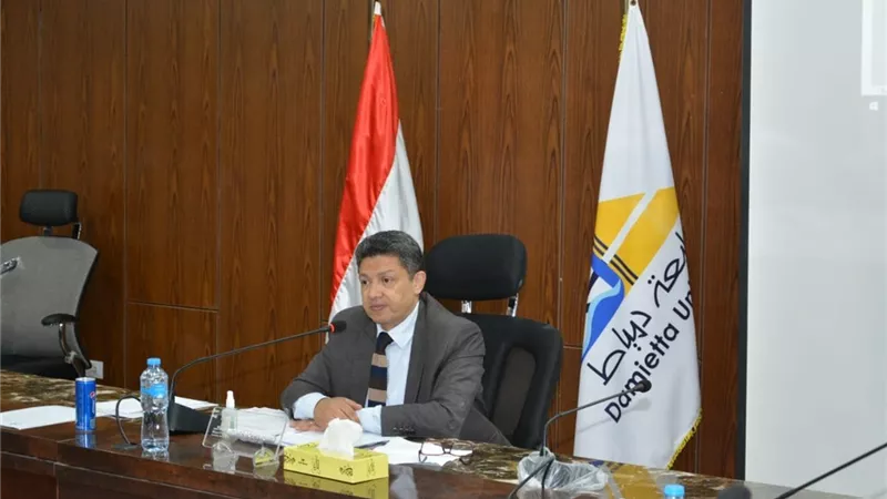 جامعة دمياط تمنح الدكتوراة والماجستير ل21 باحثا