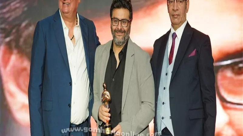 وليد منصور بعد فوزه بجائزة في 