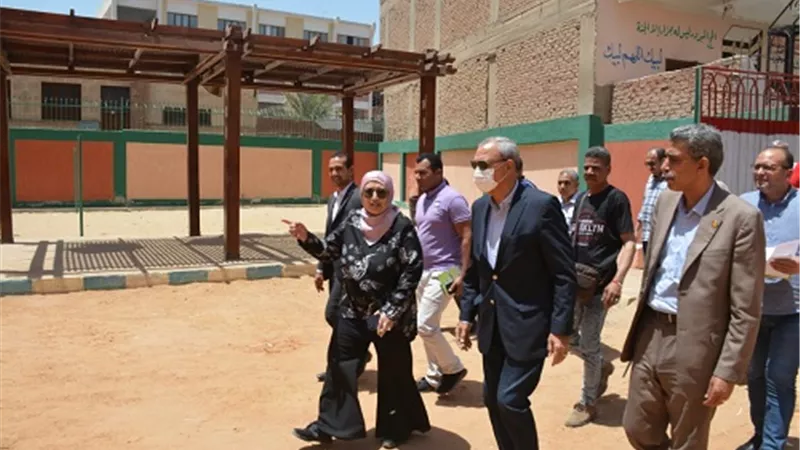 للوقوف على نسب التنفيذ.. محافظ القليوبية يتفقد مشروعات 