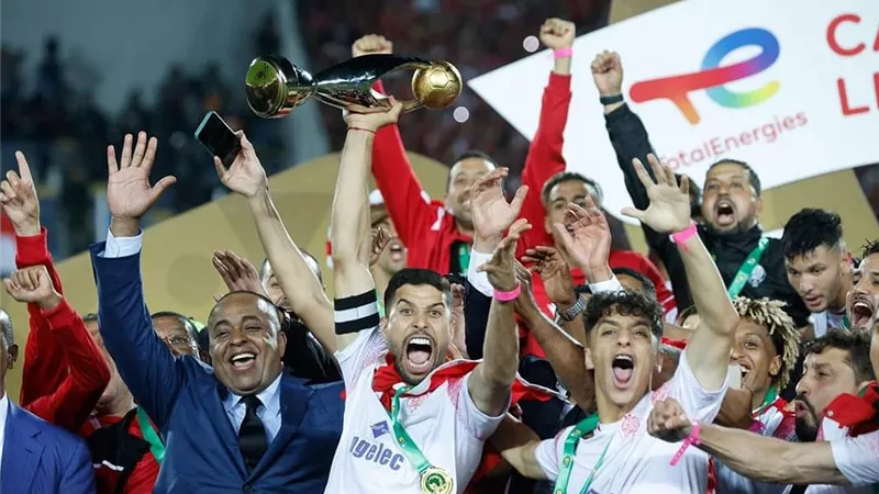 الوداد يضرب موعدا مع نهضة بركان في السوبر