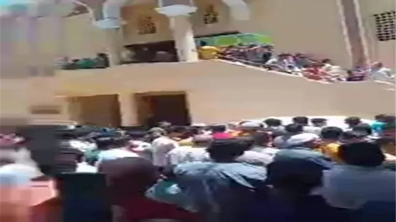 تشييع جثامين الاطفال المذبوحين على يد والدتهم بالدقهلية .. صور
